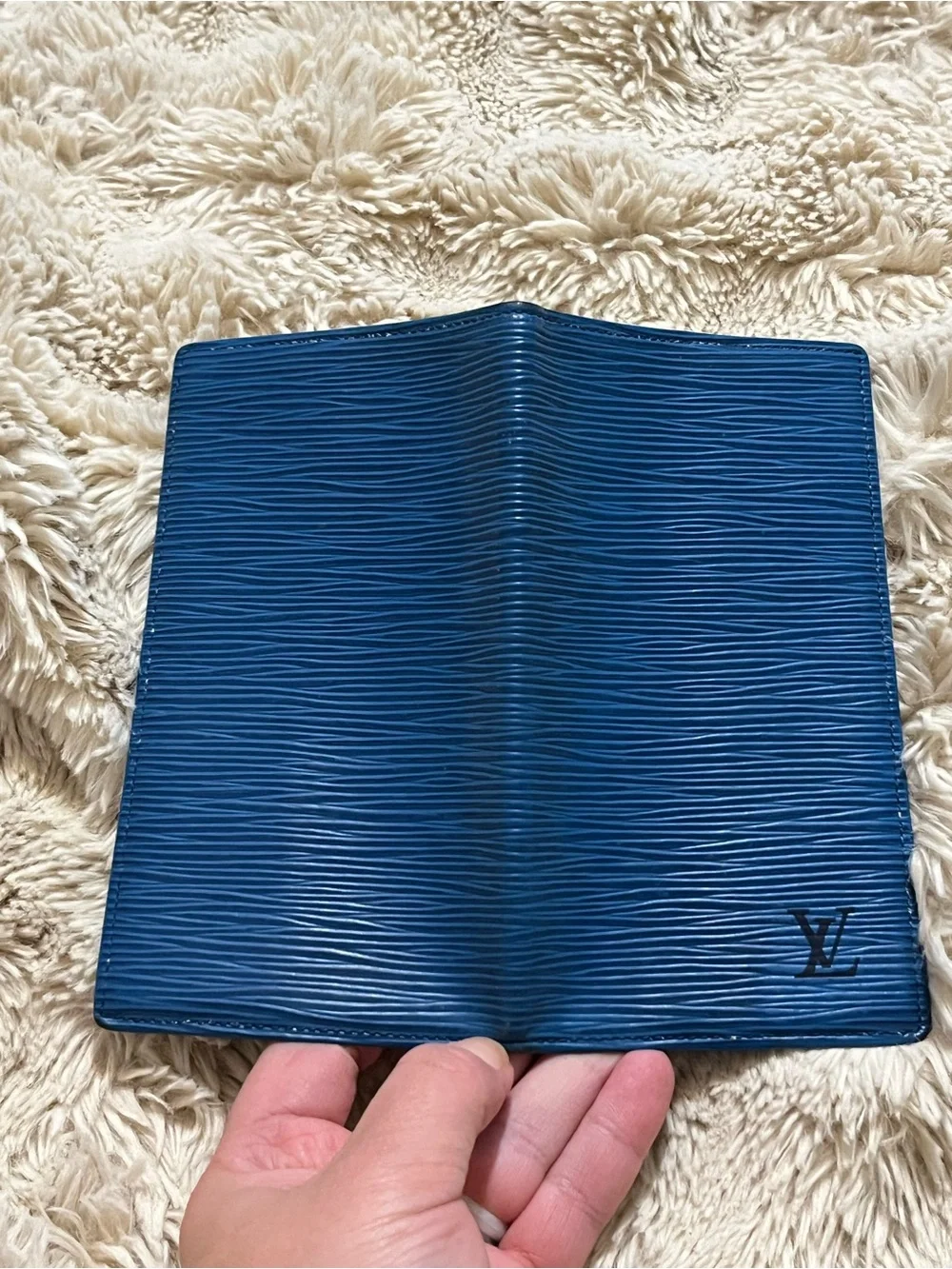 Louis Vuitton Blue Epi Leather Passport Holder checkbook